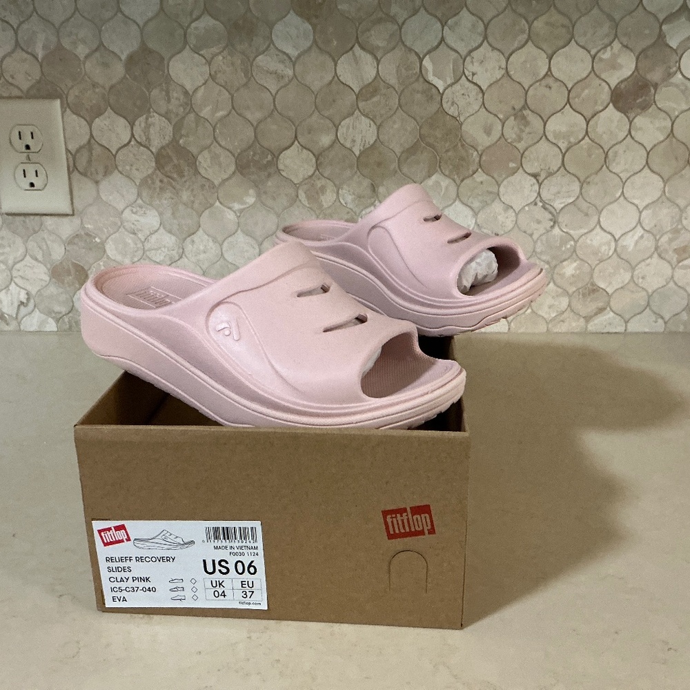 Fit Flop Relief Recovery Eva Slides Clay Pink, Size 6/37 with box